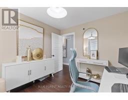 28 WEIR CRESCENT - 24