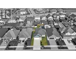 28 WEIR CRESCENT - 48