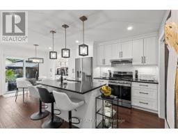 28 WEIR CRESCENT - 9