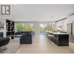 14 - 2835 SHEFFIELD PLACE - 4