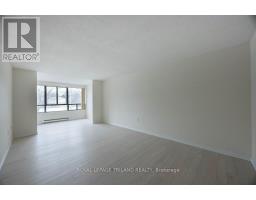 204 - 1600 ADELAIDE STREET N - 10