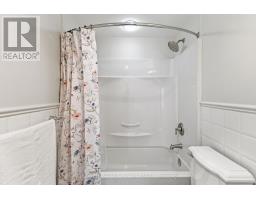 3 - 1399 COMMISSIONERS ROAD W - 33