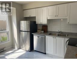 44 - 355 SANDRINGHAM CRESCENT - 3