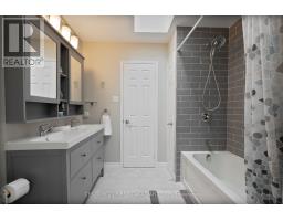 15 TORONADO PLACE - 11