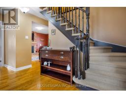 18 JENNIFER GARDENS - 13