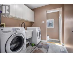 18 JENNIFER GARDENS - 15