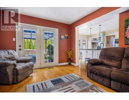 18 JENNIFER GARDENS - 17