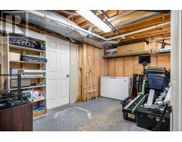 18 JENNIFER GARDENS - 32