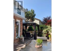 18 JENNIFER GARDENS - 36