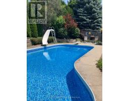 18 JENNIFER GARDENS - 37