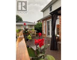 18 JENNIFER GARDENS - 40