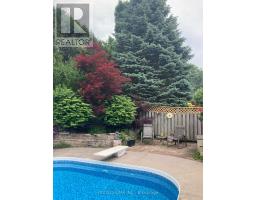 18 JENNIFER GARDENS - 42