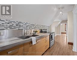 16 WOODWARD AVENUE - 25