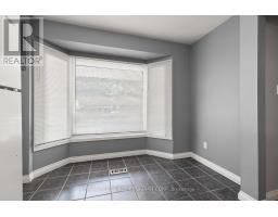 7 ROLLSCOURT GARDENS - 13