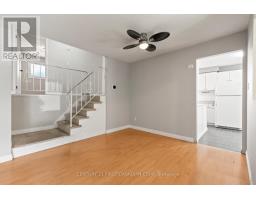 7 ROLLSCOURT GARDENS - 15