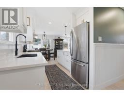 424 HICKSON AVENUE - 10