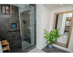 23 - 765 KILLARNEY ROAD - 31