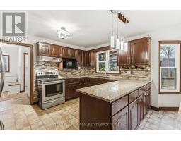 86 BLACKBURN CRESCENT - 18