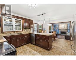 86 BLACKBURN CRESCENT - 19