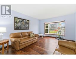 86 BLACKBURN CRESCENT - 26