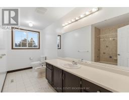 86 BLACKBURN CRESCENT - 32