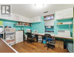 86 BLACKBURN CRESCENT - 38