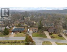 86 BLACKBURN CRESCENT - 43