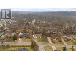 86 BLACKBURN CRESCENT - 44