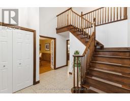 86 BLACKBURN CRESCENT - 8