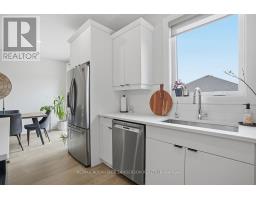 30 - 383 DAVENTRY WAY - 28