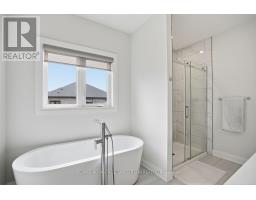 30 - 383 DAVENTRY WAY - 34