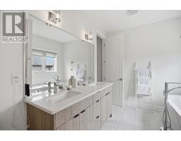 30 - 383 DAVENTRY WAY - 36