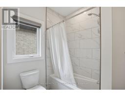 30 - 383 DAVENTRY WAY - 40