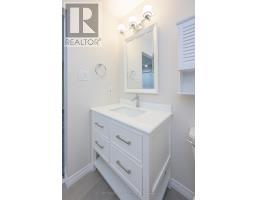 10 - 1241 BEAVERBROOK AVENUE - 20