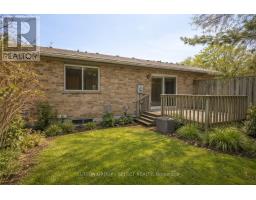 10 - 1241 BEAVERBROOK AVENUE - 4