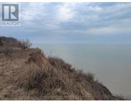 BETWEEN 25097 & 24745 GRAY LINE - 3