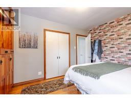 231 THAMES CRESCENT - 24