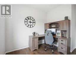 11 BOWMAN DRIVE - 23