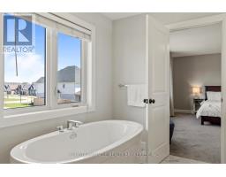 2138 WALLINGFORD AVENUE - 32