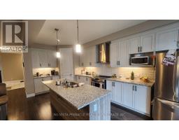 3074 TURNER CRESCENT - 12