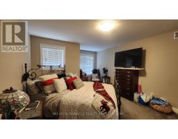 3074 TURNER CRESCENT - 22