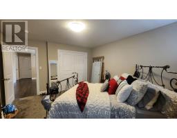3074 TURNER CRESCENT - 23