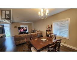 3074 TURNER CRESCENT - 4