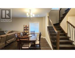 3074 TURNER CRESCENT - 5