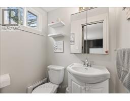 2 JUNIPER PLACE - 17