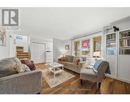 47 FAIRLANE ROAD - 18