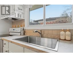 47 FAIRLANE ROAD - 25