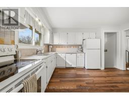 47 FAIRLANE ROAD - 26