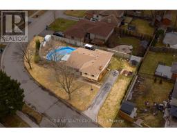 47 FAIRLANE ROAD - 3