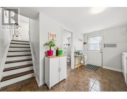 47 FAIRLANE ROAD - 38